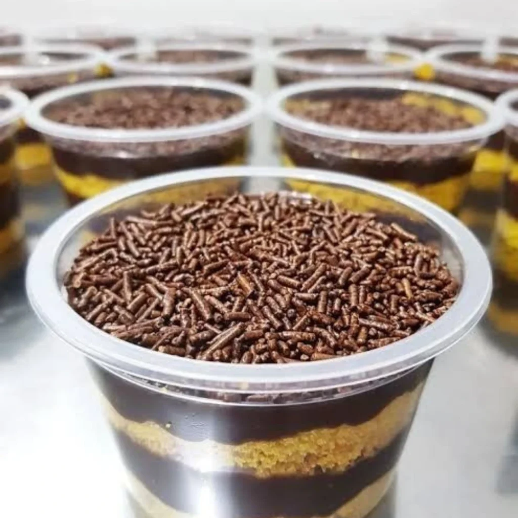 Bolo de pote de cenoura com chocolate