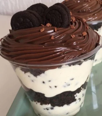 Copo da felicidade de Oreo